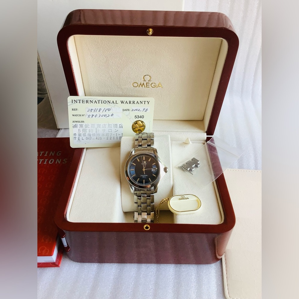 Men’s OMEGA SEAMASTER stainless steel watch w/ card and box 🌟